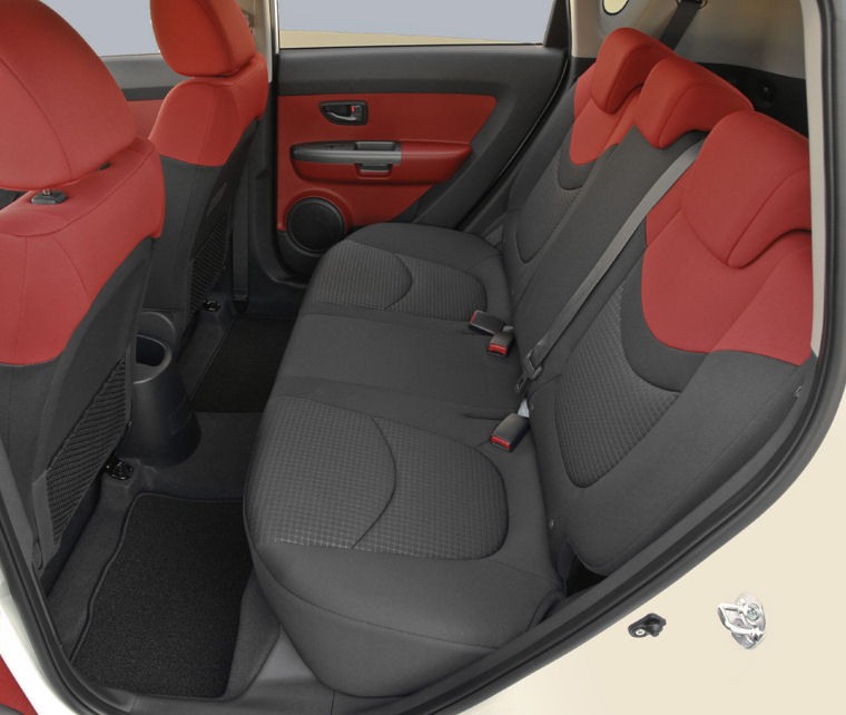 2010 Kia Soul Rear Seats Picture Pic Image